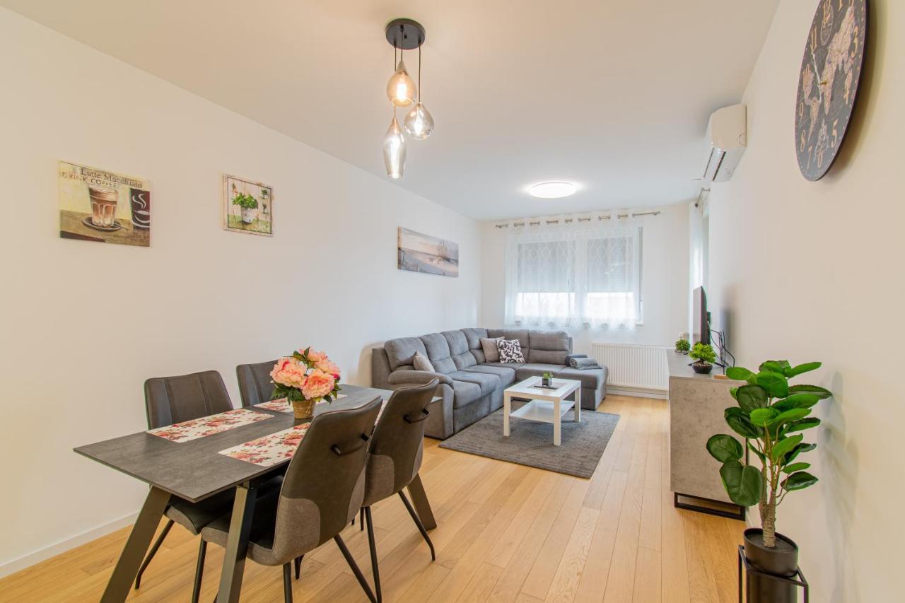 Flexible Selfcheckins 42 - Zagreb - Luxury - Garage Parking - Loggia - Brand New Exterior foto